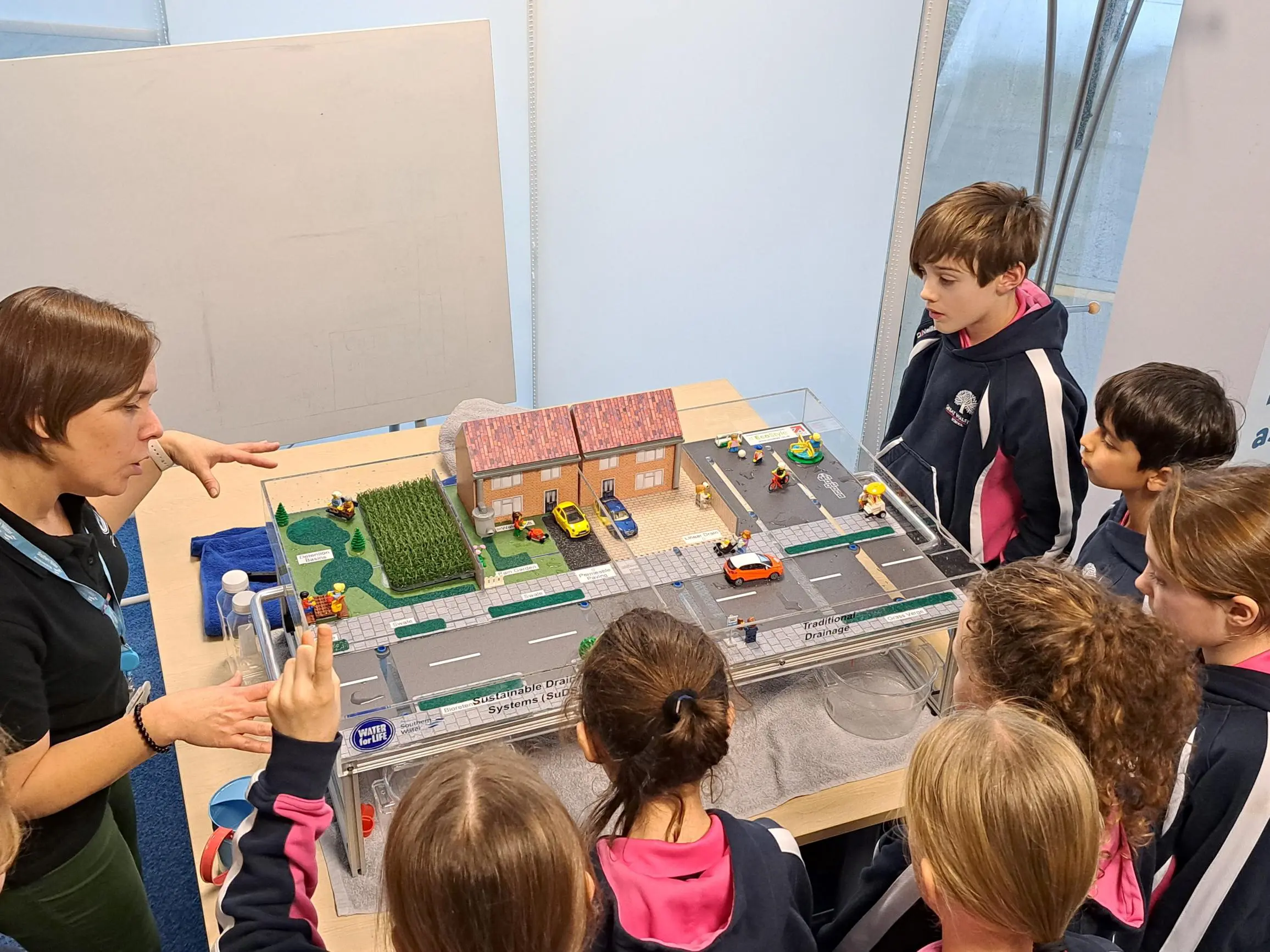 Children learning about water at Great Walstead